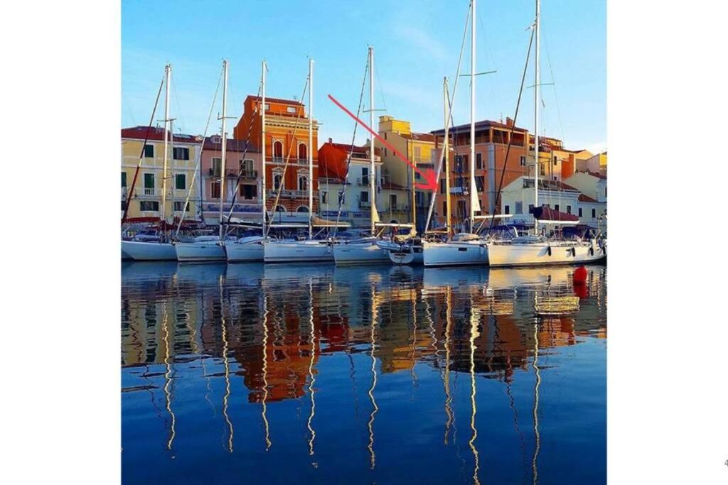 Maison Sur L'Ancien Port, La Maddalena La Maddalena  Exteriör bild